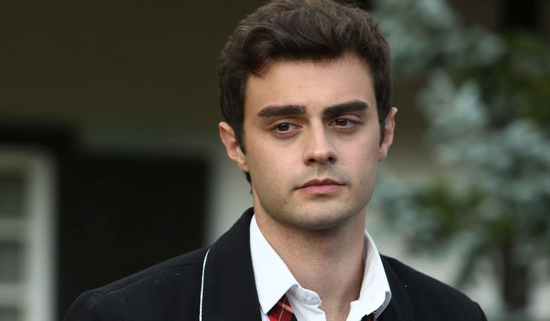 Ömer din serialul Totul pentru familia mea, apariție de senzație! Iată cum a fost surprins recent celebrul actor Yiğit Koçak, în postura de fotomodel!